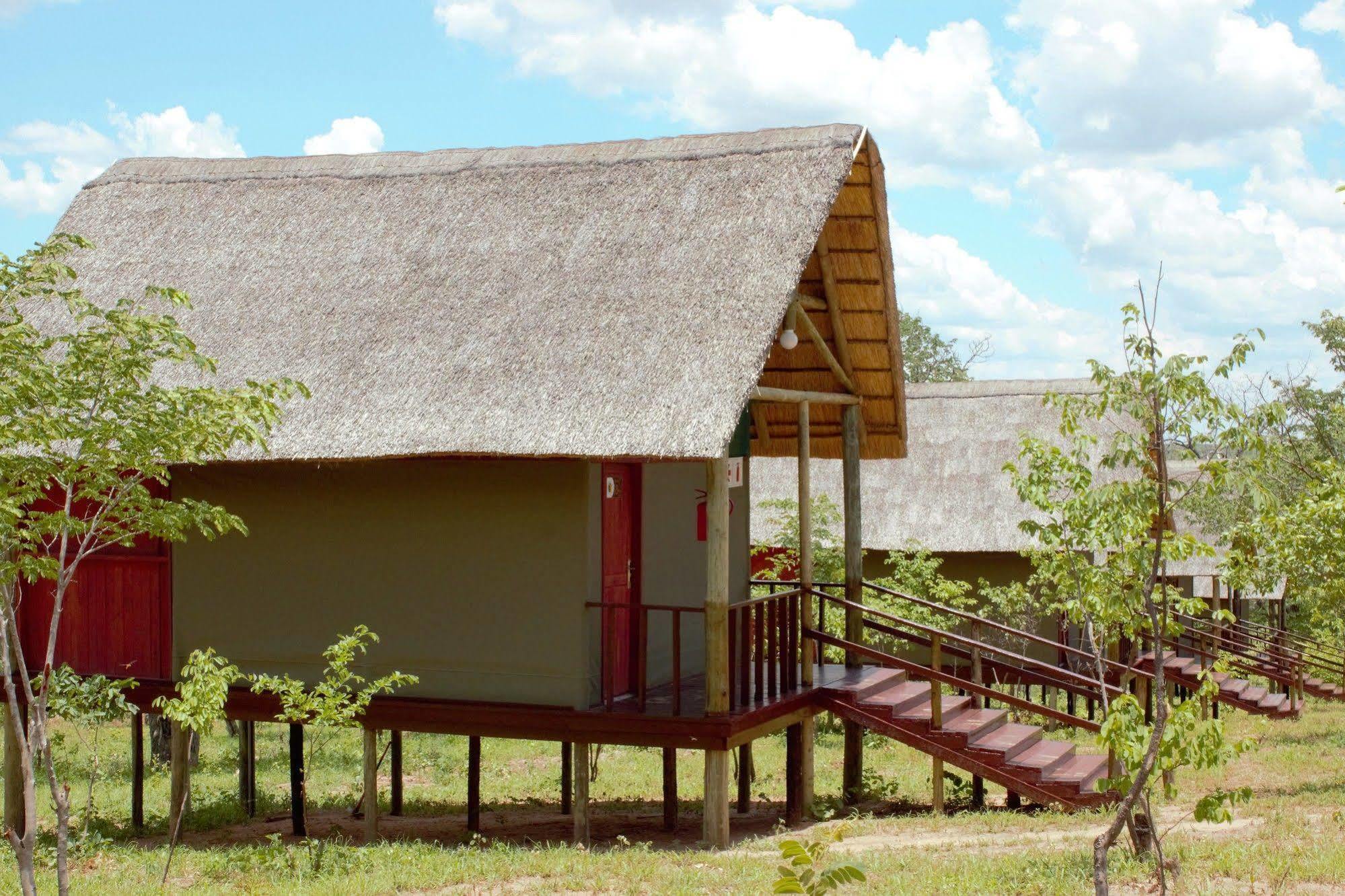 Lion Roars Lodge Lesoma Exterior foto