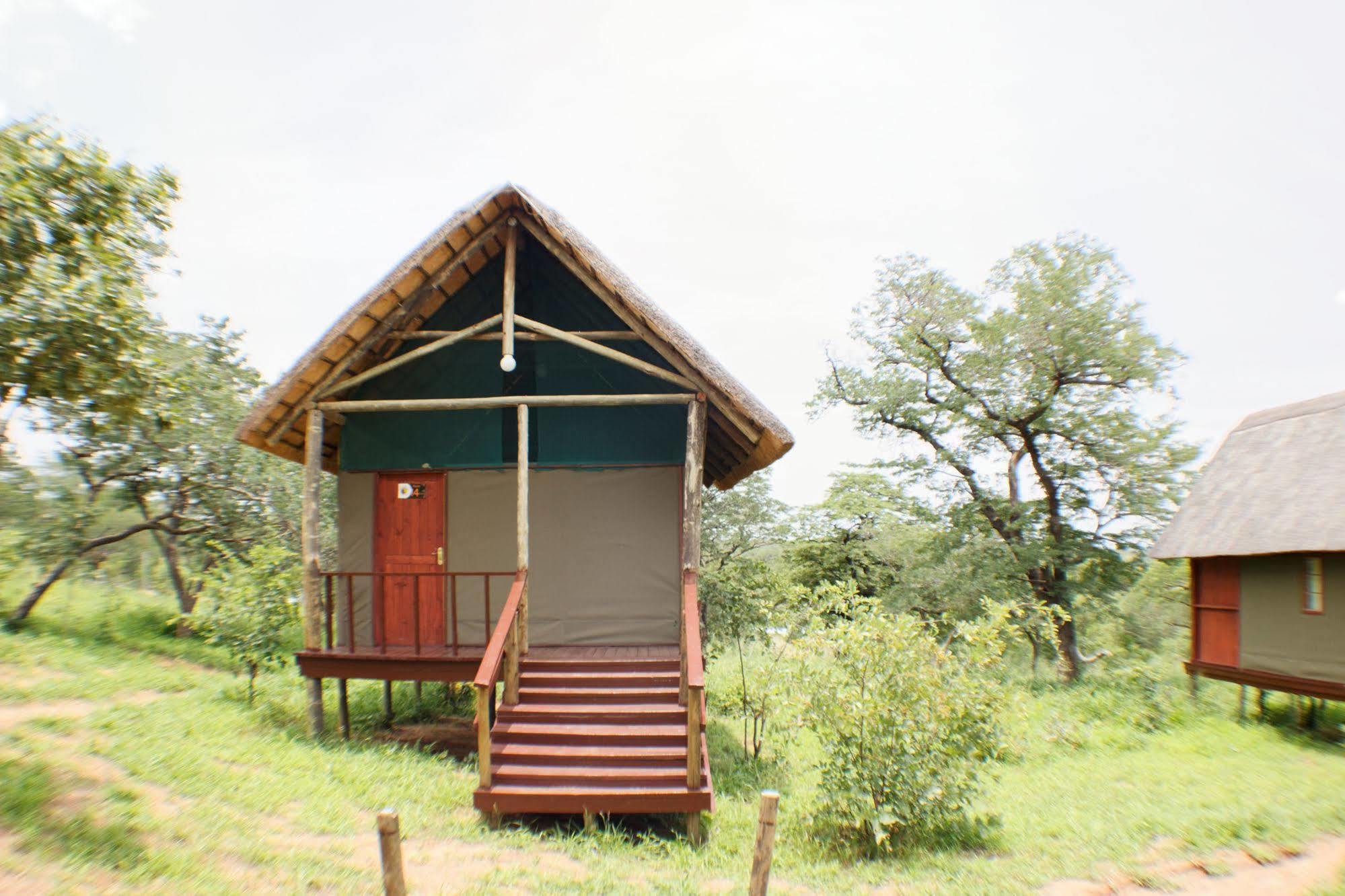 Lion Roars Lodge Lesoma Exterior foto